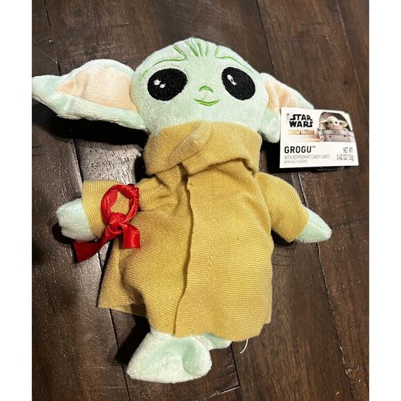 Small Plush Grogu The Mandalorian Stuffed Figure New - Picture 1 of 7